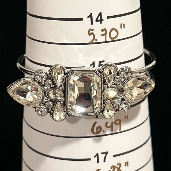 Jewelry Bundle of 3, Statement Bib, Cuff Bracelet & Sparkle Earrings New & Used - Picture 11 of 12